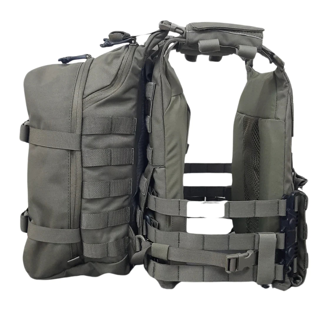 Commando 15L Backpack