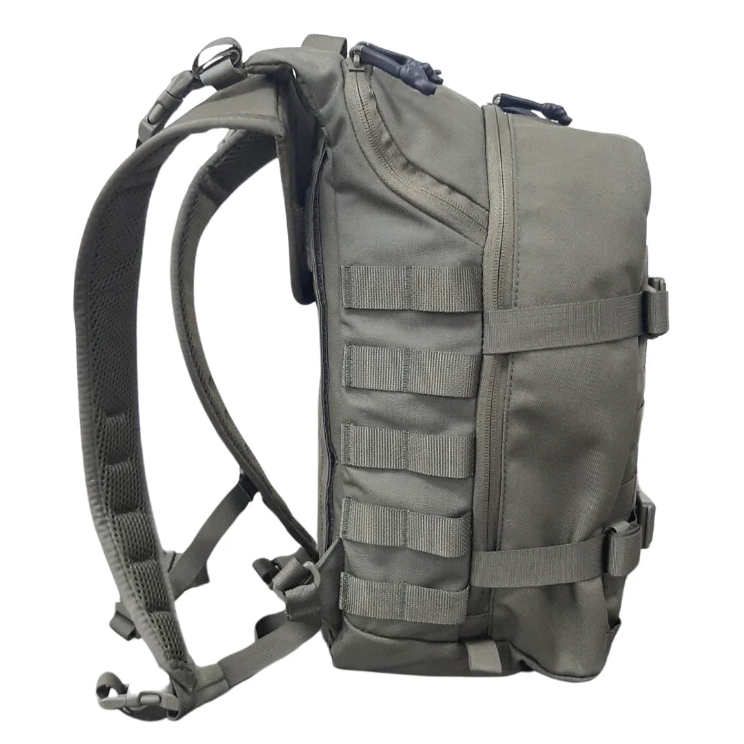 Commando 15L Backpack