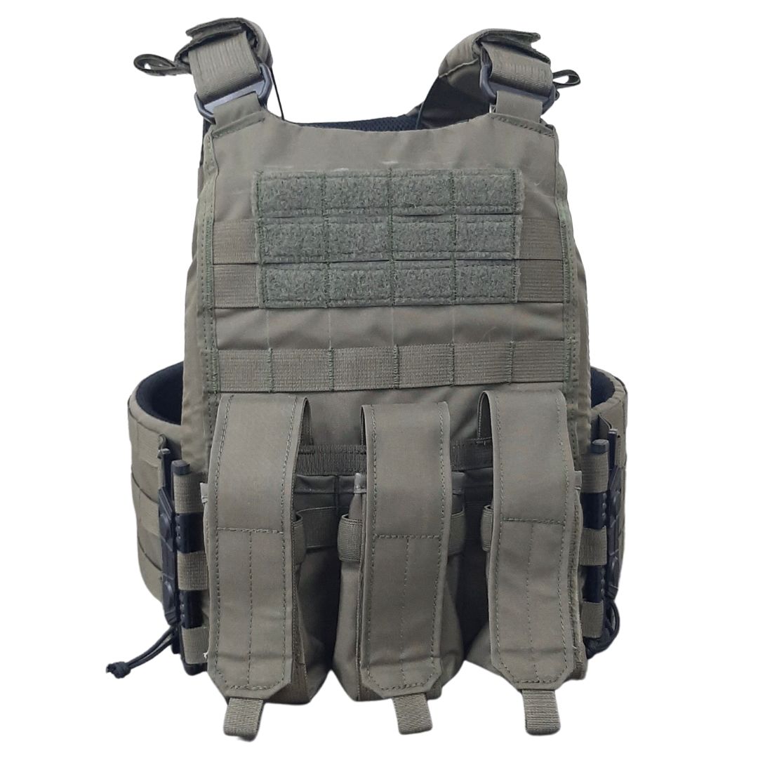 Guy fortress vest