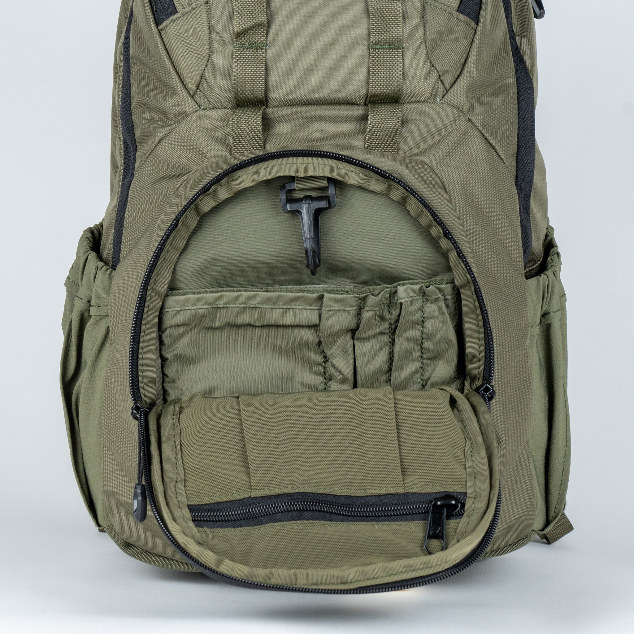 Flint 25L backpack