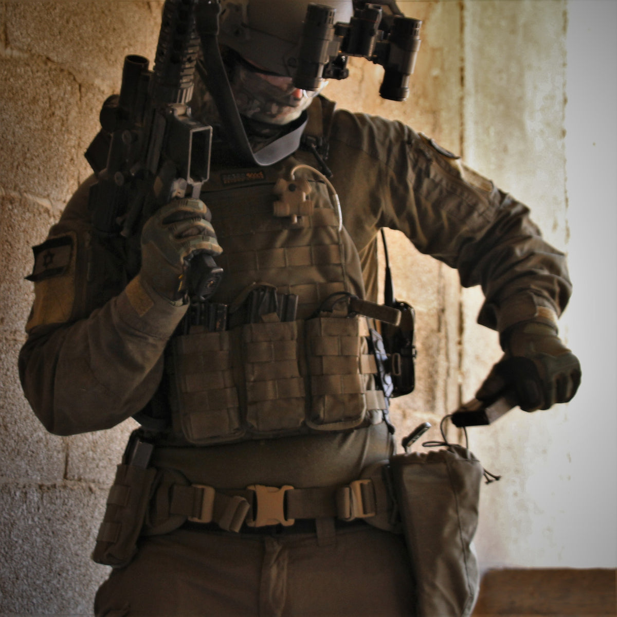 Marom Dolphin Vests and Plate Carriers